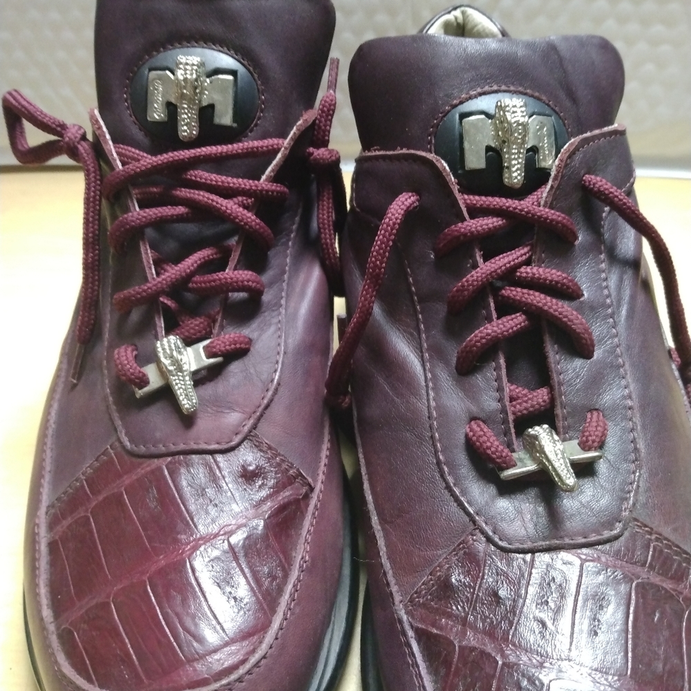Deep red Mauri sneakers
